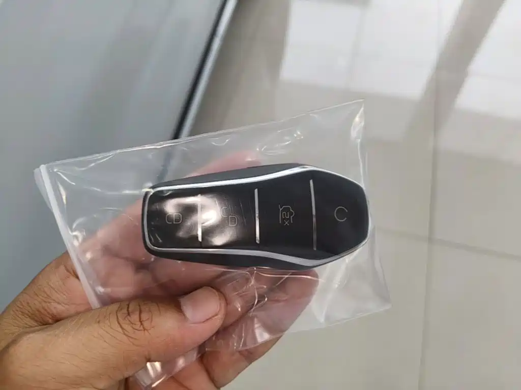 BYD Yuan Plus — миниатюра 9
