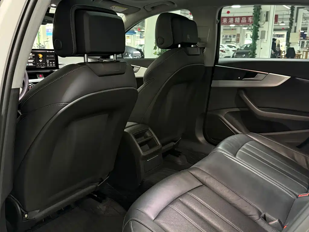 Audi A4L — миниатюра 5