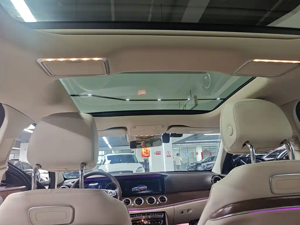 Mercedes-Benz E-Class — миниатюра 18