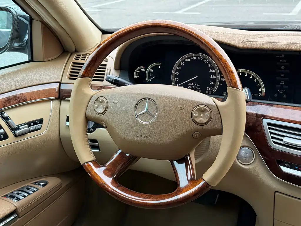 Mercedes-Benz S-Class — миниатюра 8