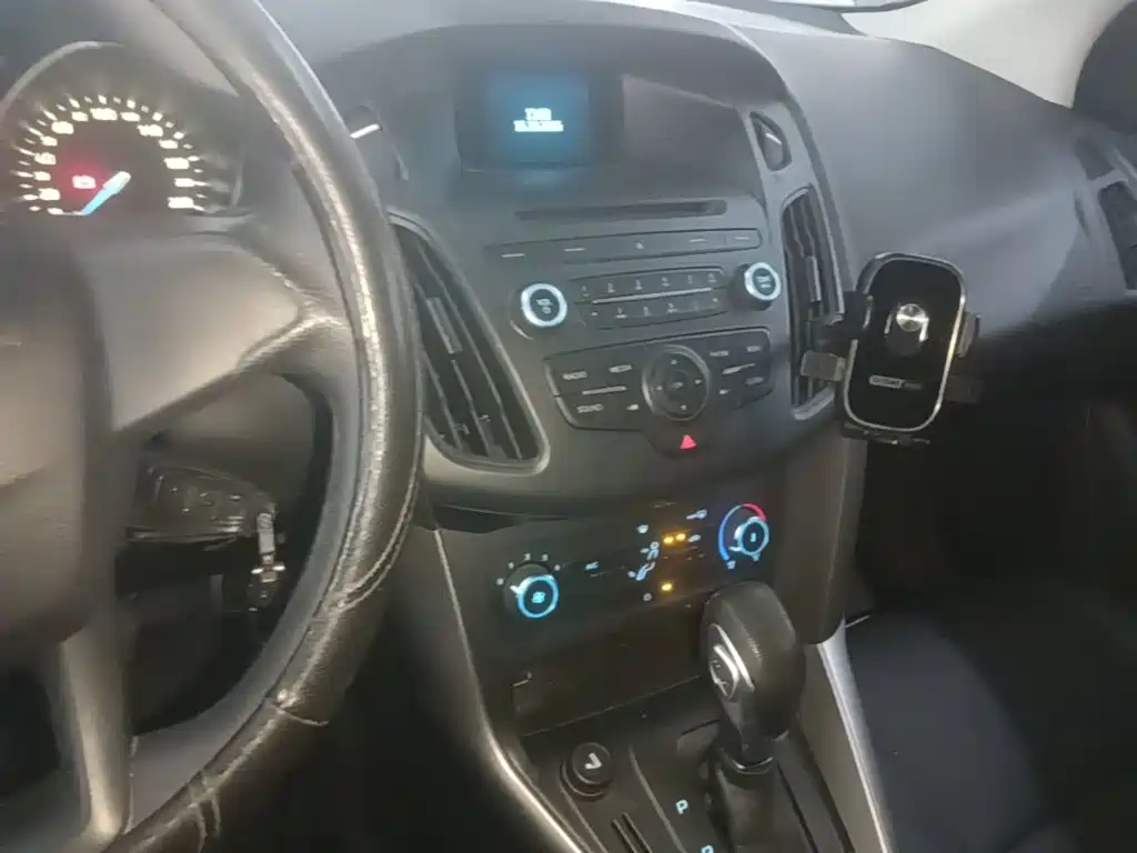 Ford Focus — миниатюра 13