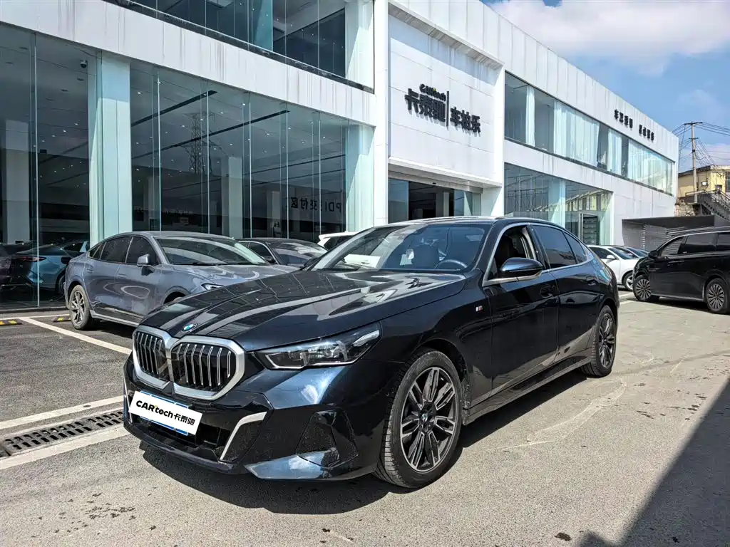 BMW 5 Series 2025