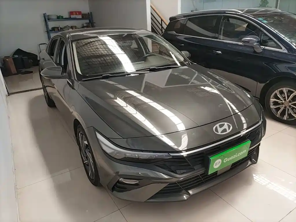 Hyundai Elantra — миниатюра 4