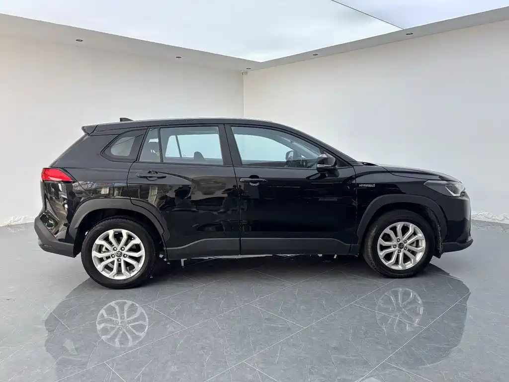 Toyota Frontlander — миниатюра 18