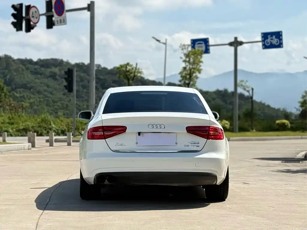 Audi A4L — миниатюра 7