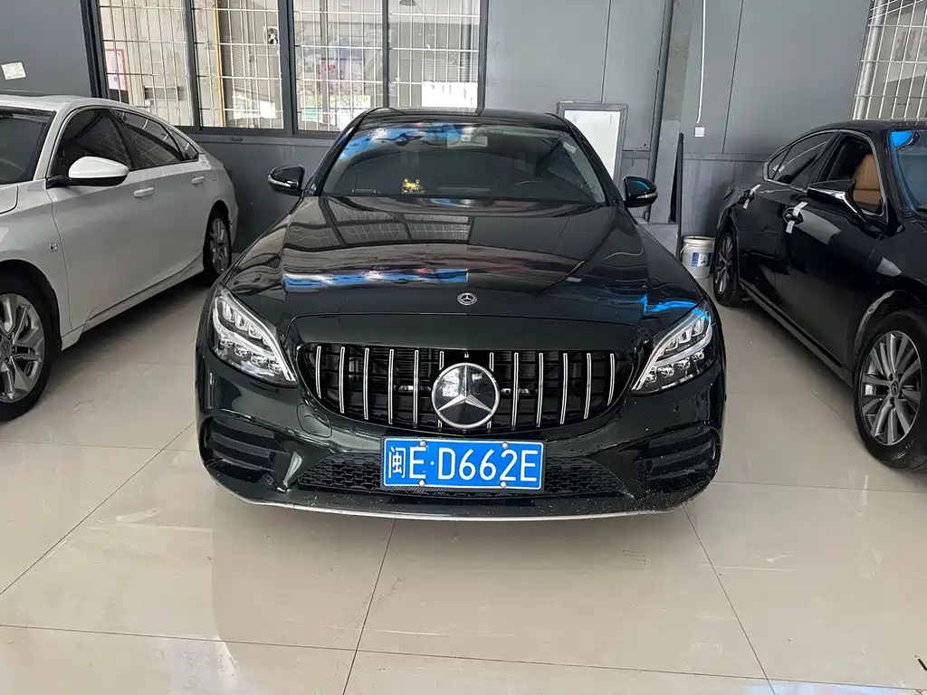 Mercedes-Benz C-Class — миниатюра 2