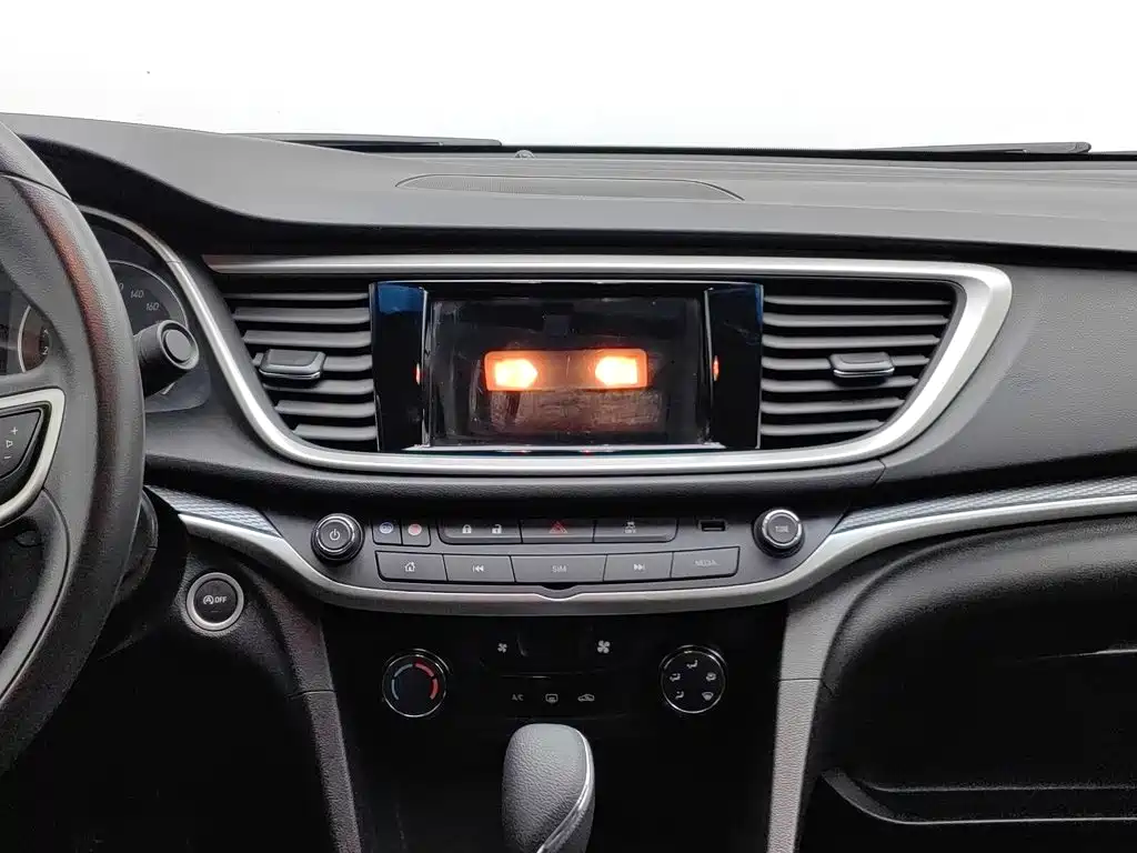 Buick Excelle — миниатюра 12