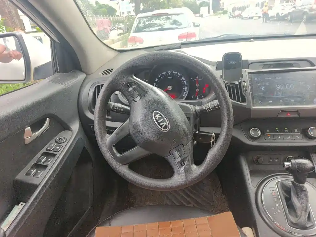 Kia Sportage — миниатюра 6