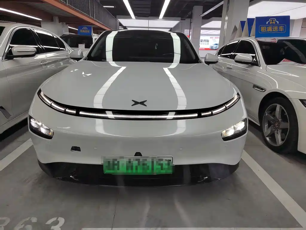XPeng P7 — миниатюра 2