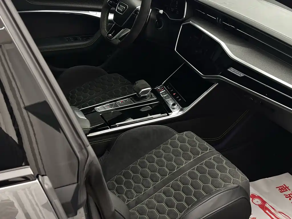 Audi RS 7 — миниатюра 13