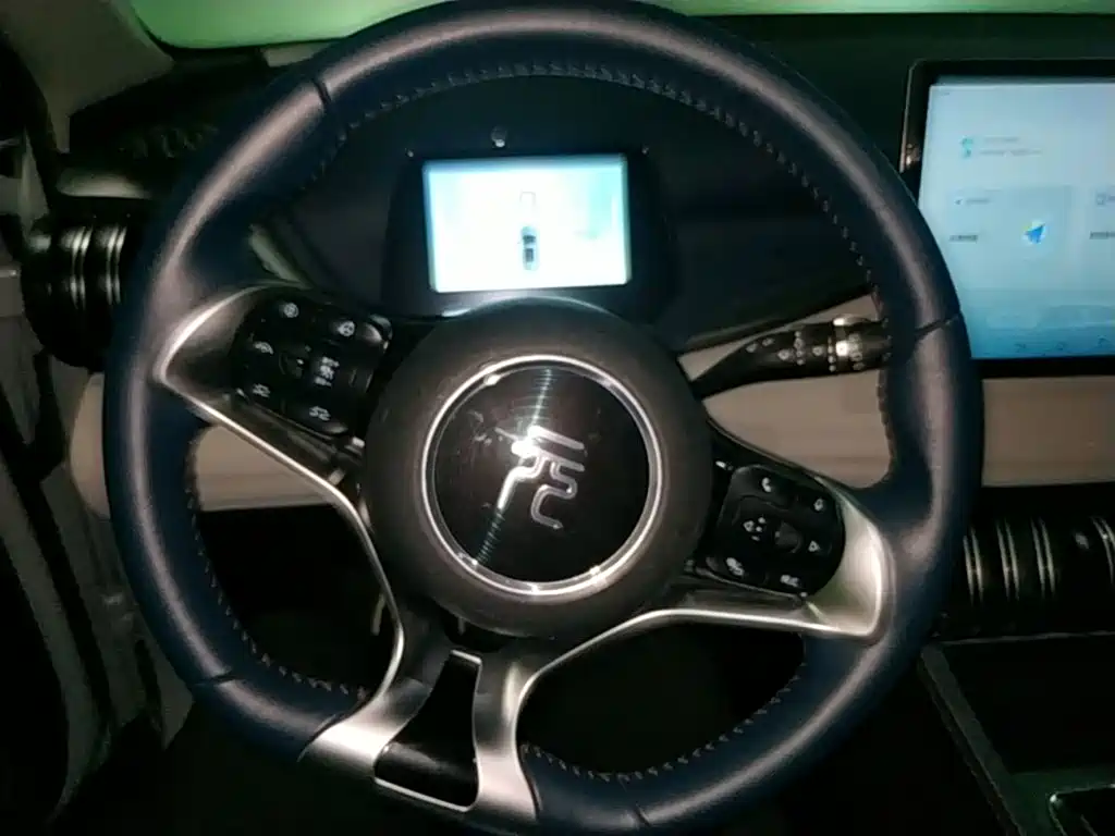 BYD Yuan Plus — миниатюра 3
