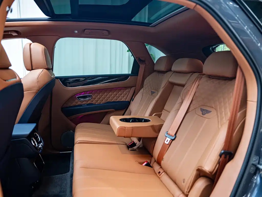 Bentley Bentayga — миниатюра 14
