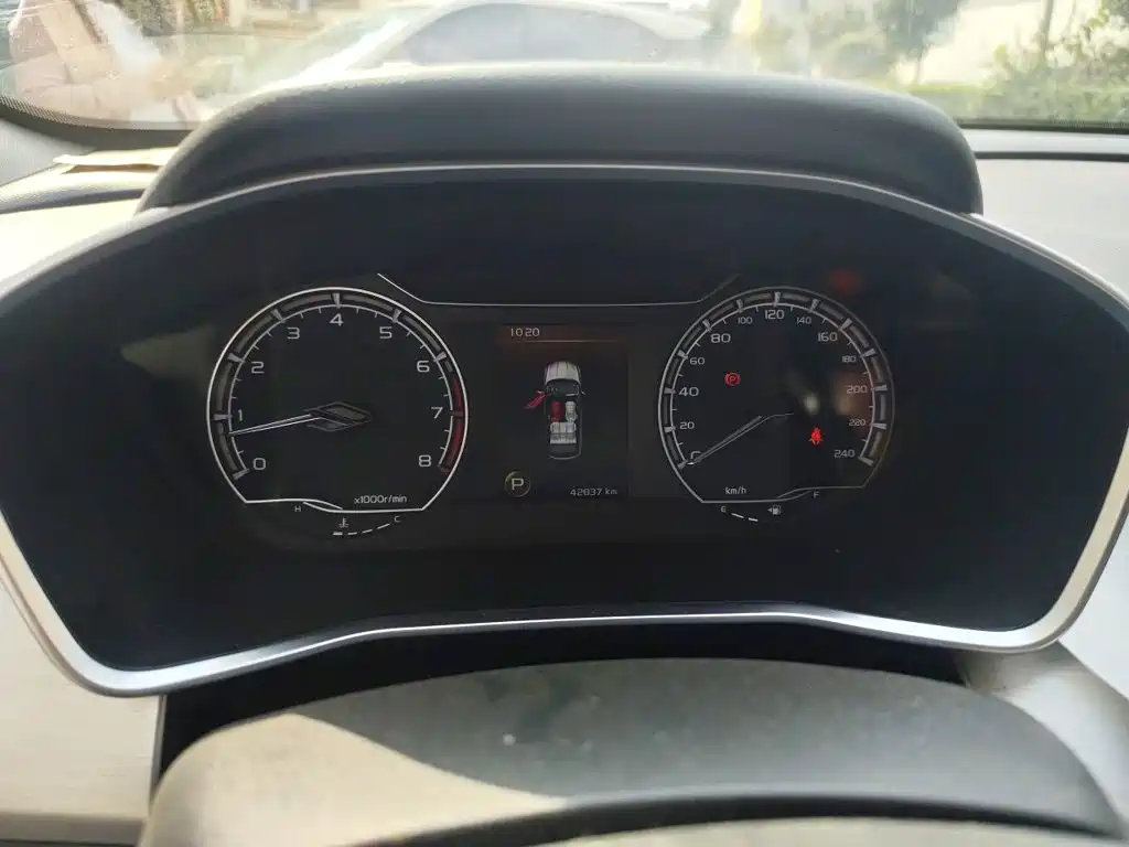 Geely Binyue — миниатюра 7
