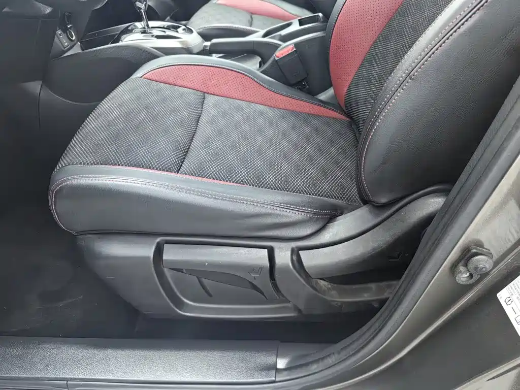 Nissan Qashqai — миниатюра 20
