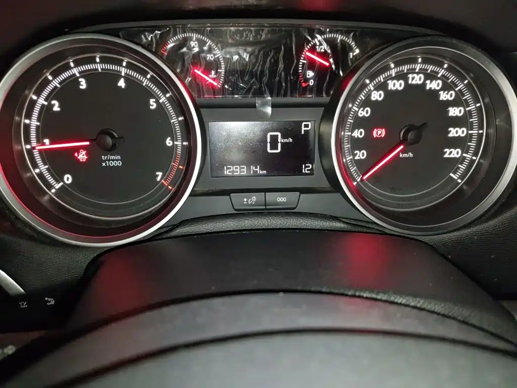Peugeot 408 — миниатюра 5