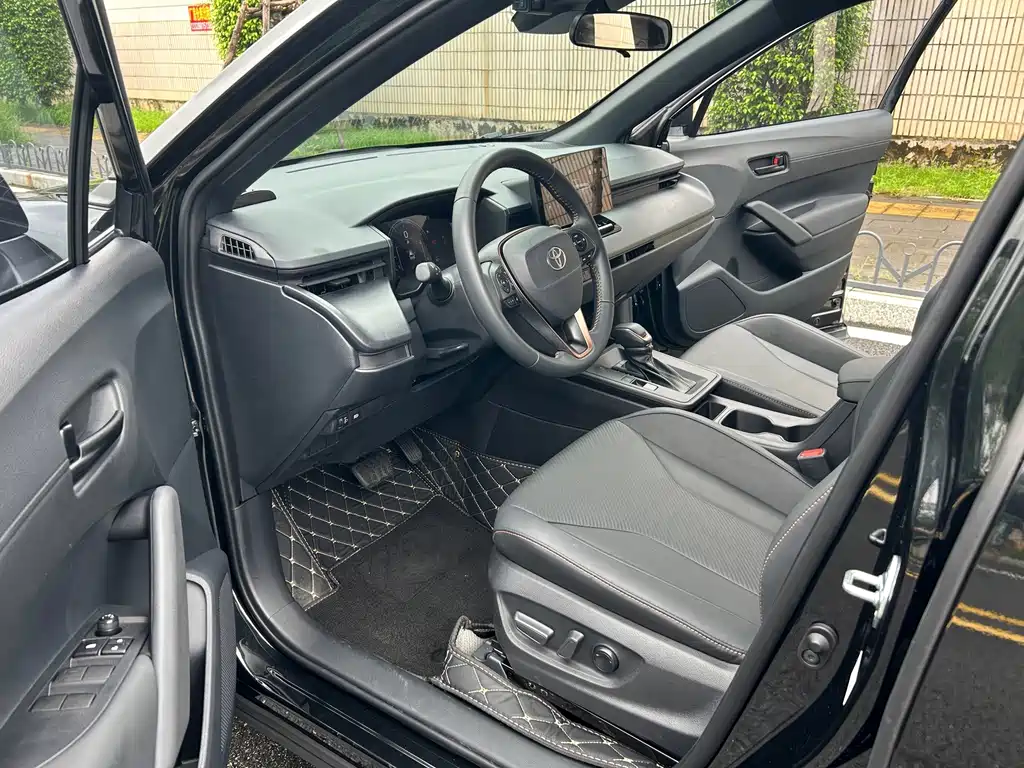 Toyota Frontlander — миниатюра 4