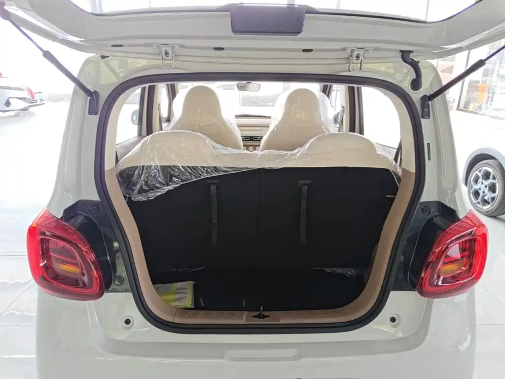 Wuling MINIEV — миниатюра 19
