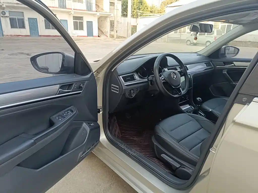Volkswagen Bora — миниатюра 16