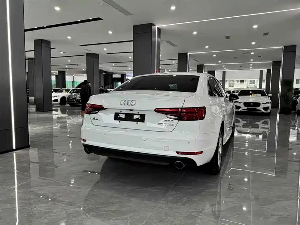 Audi A4L — миниатюра 7