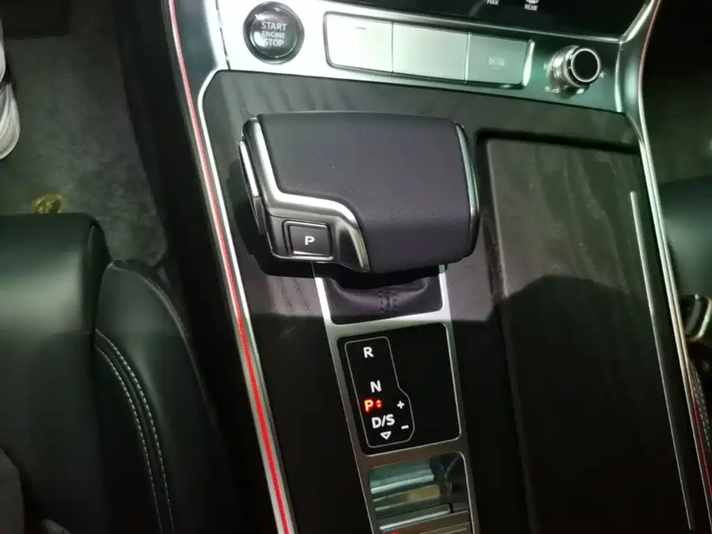Audi A6L — миниатюра 21