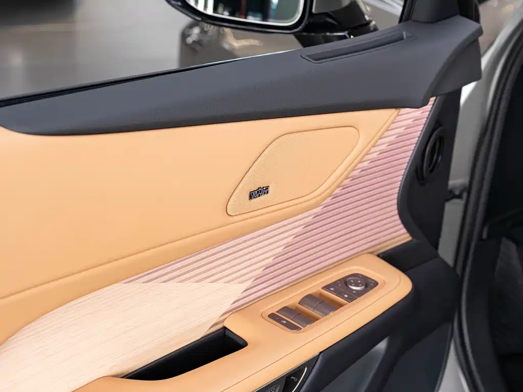 Lexus ES — миниатюра 23