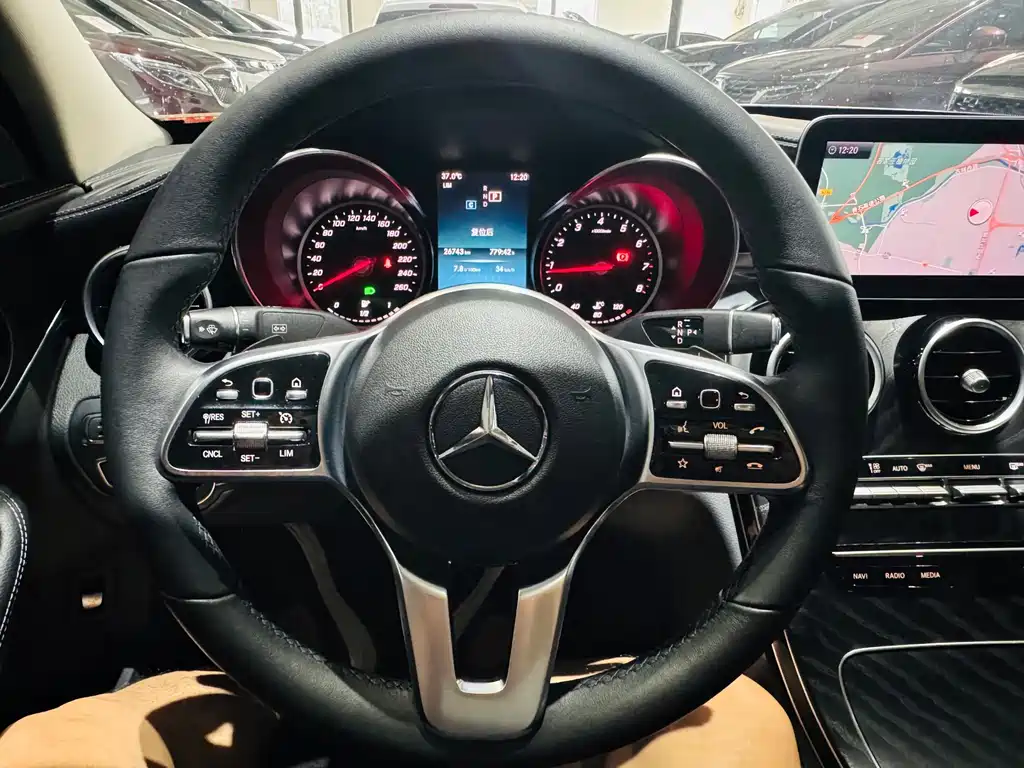 Mercedes-Benz C-Class — миниатюра 14