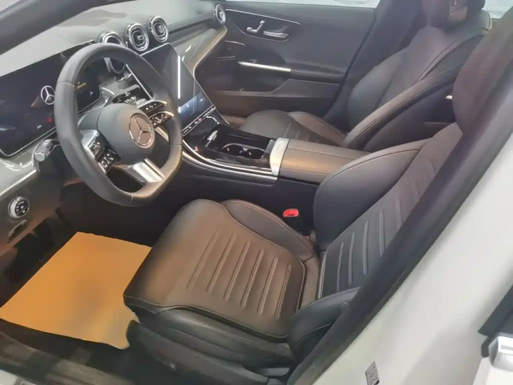 Mercedes-Benz C-Class — миниатюра 15