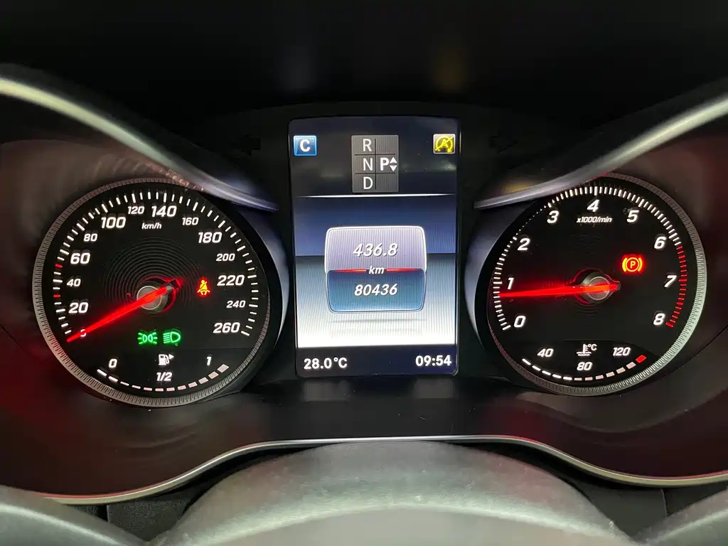 Mercedes-Benz C-Class — миниатюра 13
