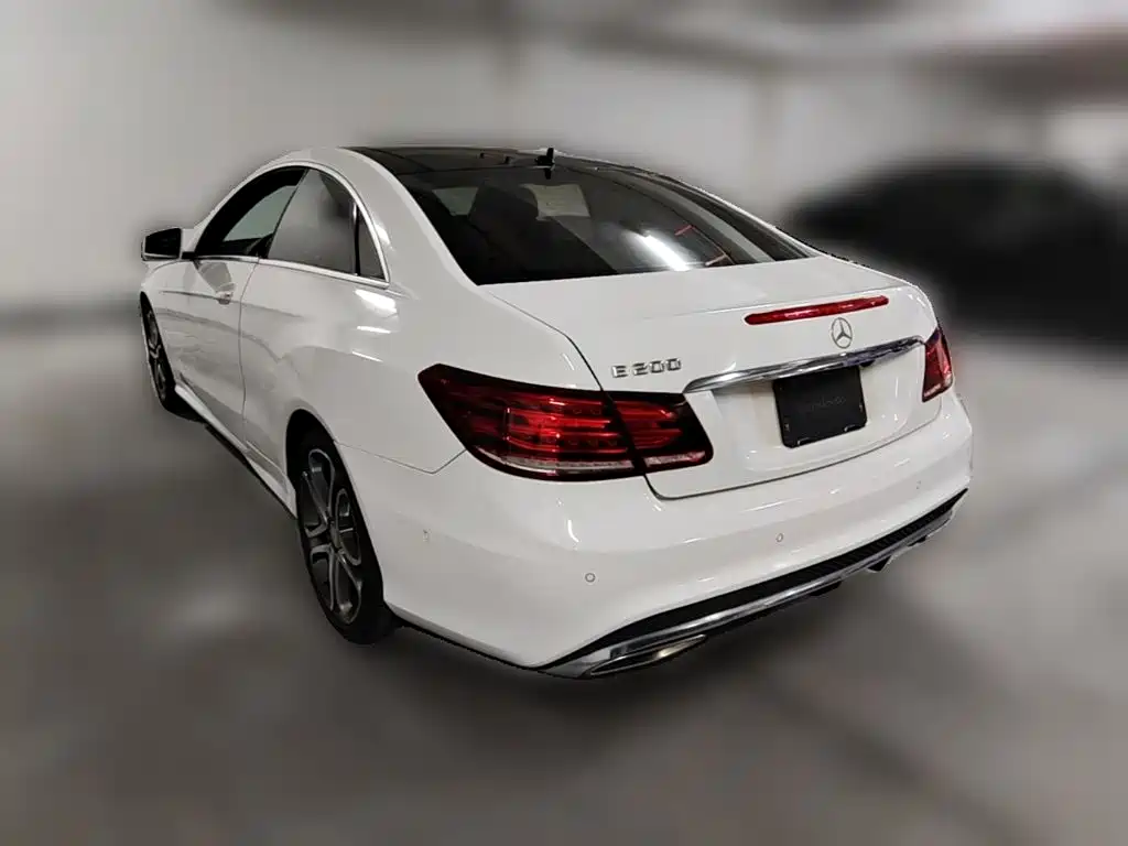 Mercedes-Benz E-Class (Import) — миниатюра 7