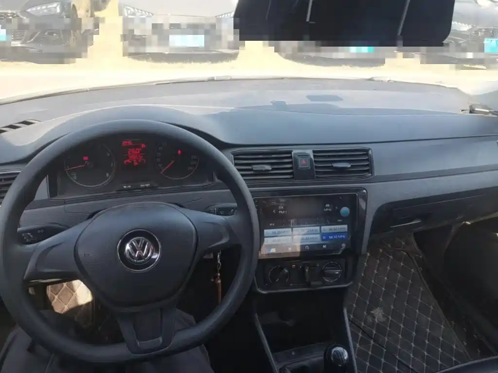 Volkswagen Santana — миниатюра 10