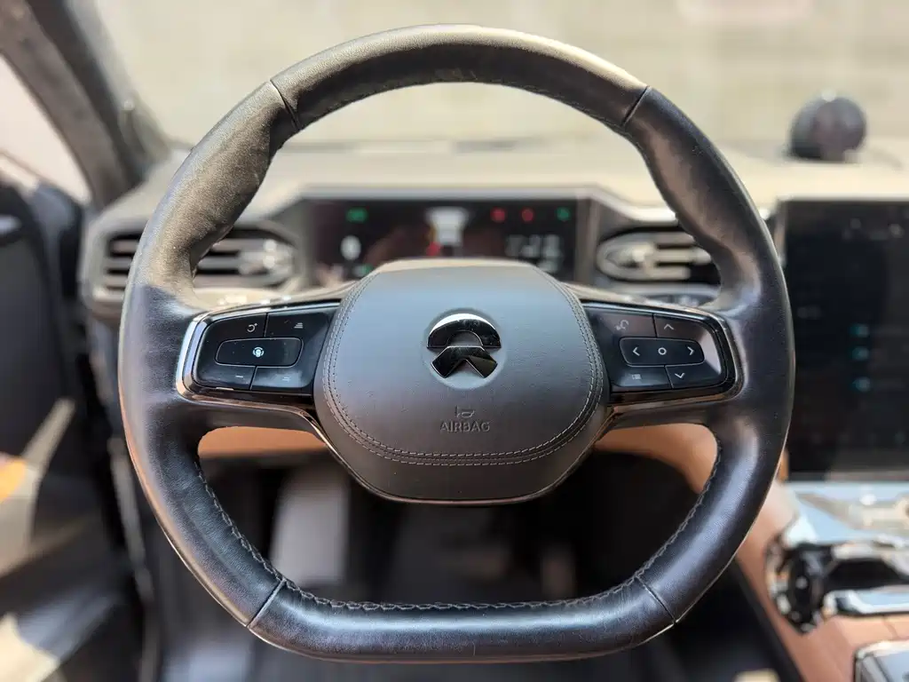NIO ES8 — миниатюра 22
