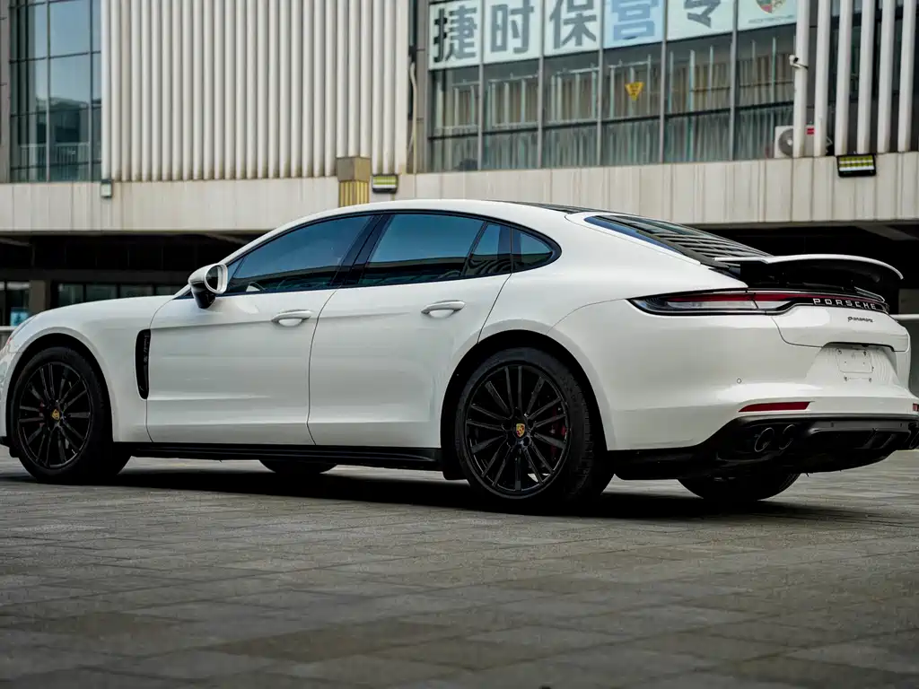 Porsche Panamera — миниатюра 23