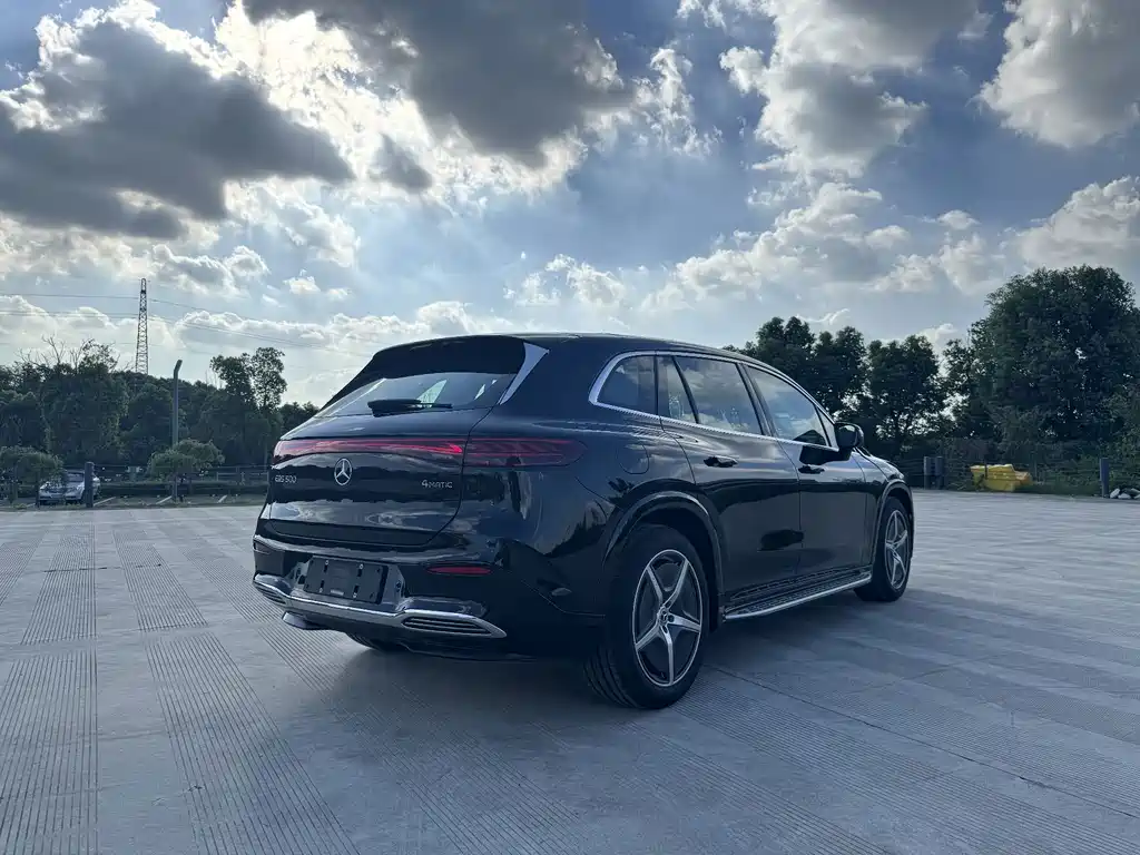 Mercedes-Benz EQS SUV — миниатюра 24