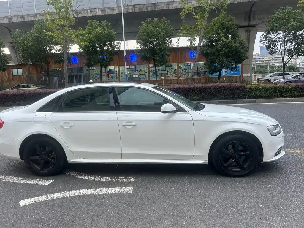 Audi A4L — миниатюра 4