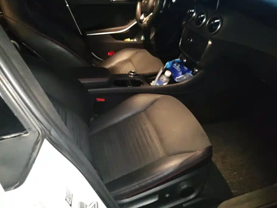 Mercedes-Benz CLA (Import) — миниатюра 8