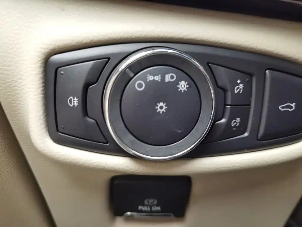 Lincoln MKZ — миниатюра 21