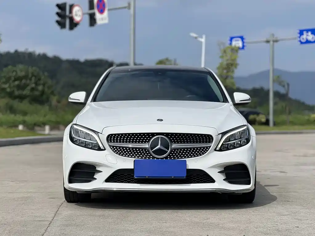 Mercedes-Benz C-Class — миниатюра 3