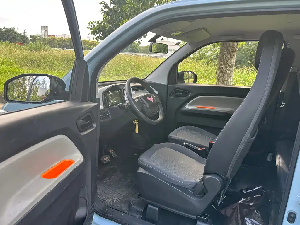 Wuling MINIEV — миниатюра 14