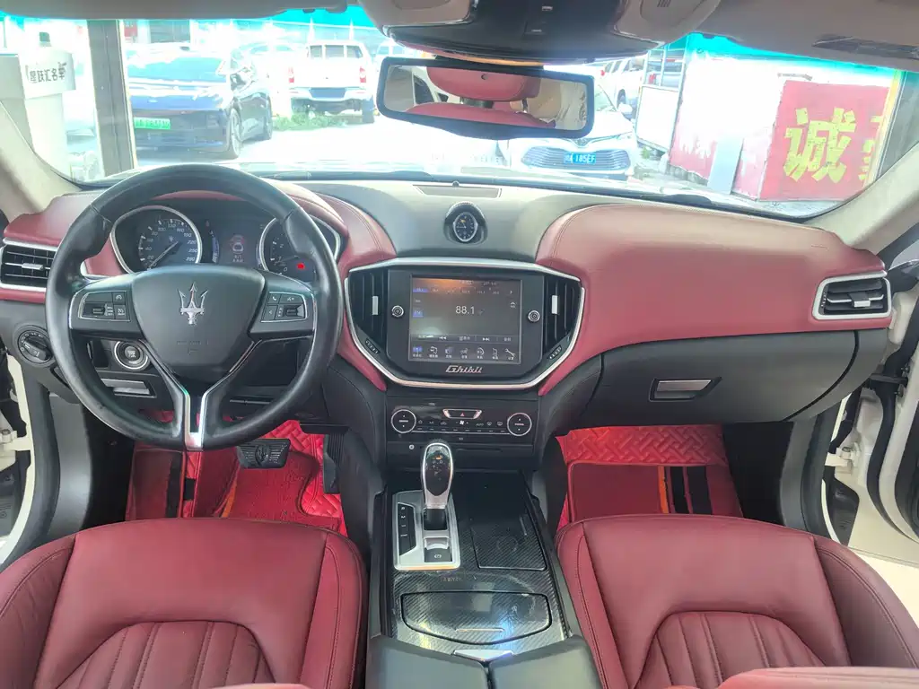 Maserati Ghibli — миниатюра 10