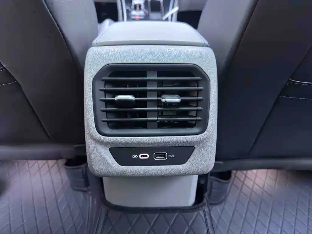 Volkswagen Lamando — миниатюра 19