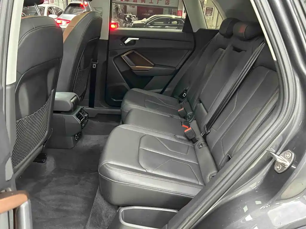 Audi Q3 — миниатюра 14