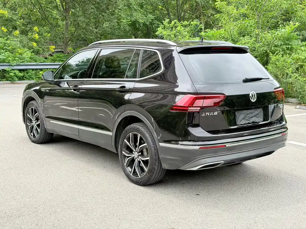 Volkswagen Tiguan L — миниатюра 7