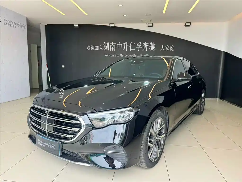 Mercedes-Benz E-Class 2025