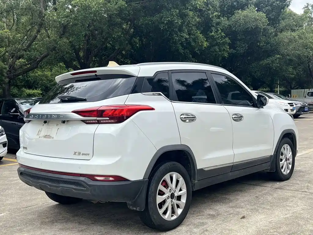 BAIC X3 — миниатюра 7