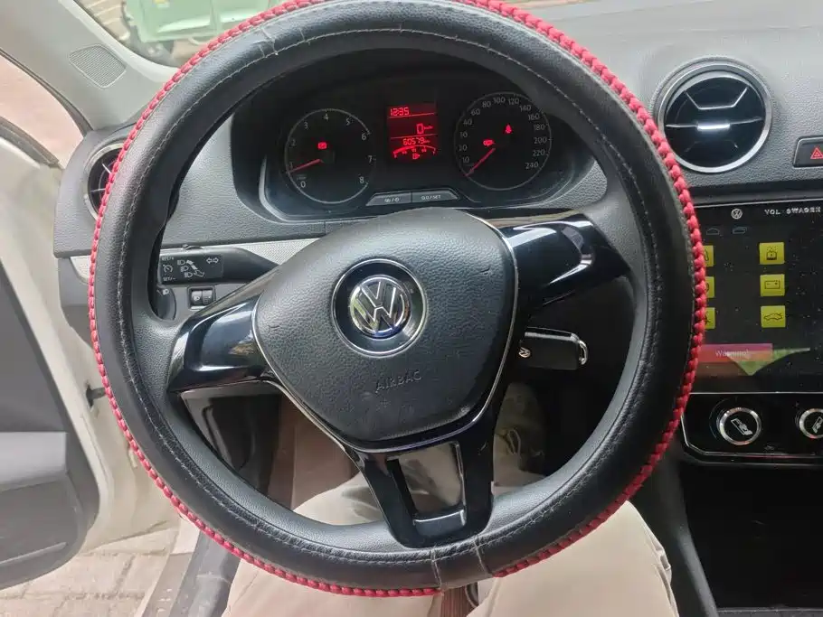 Volkswagen Jetta — миниатюра 15