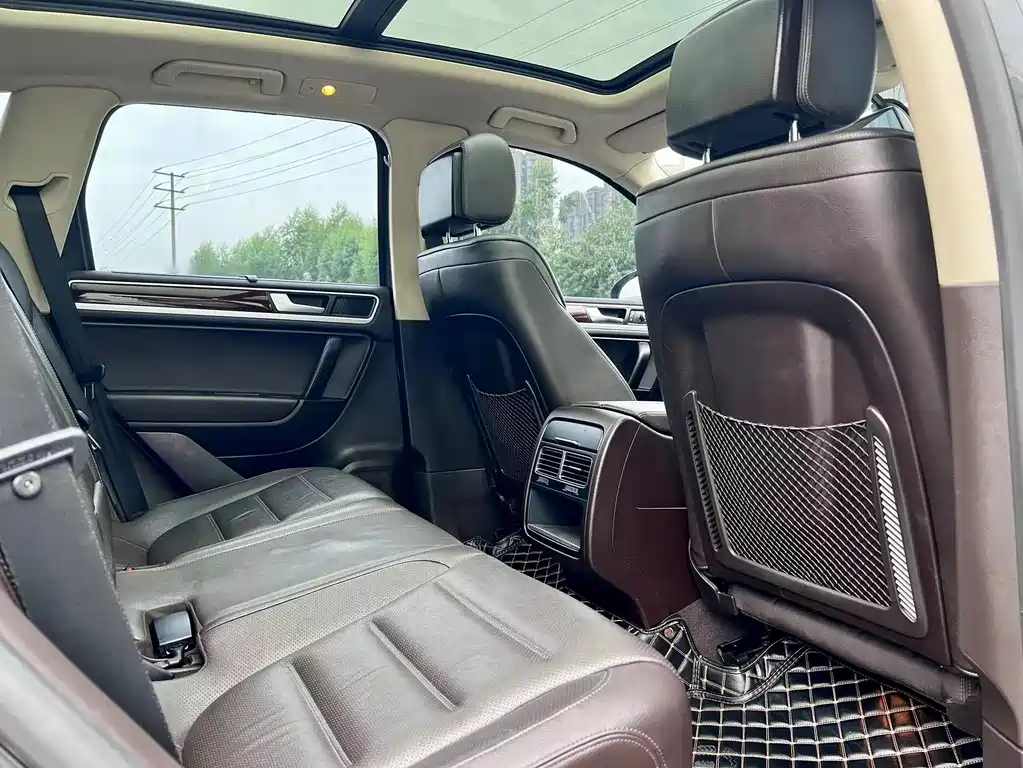 Volkswagen Touareg — миниатюра 15