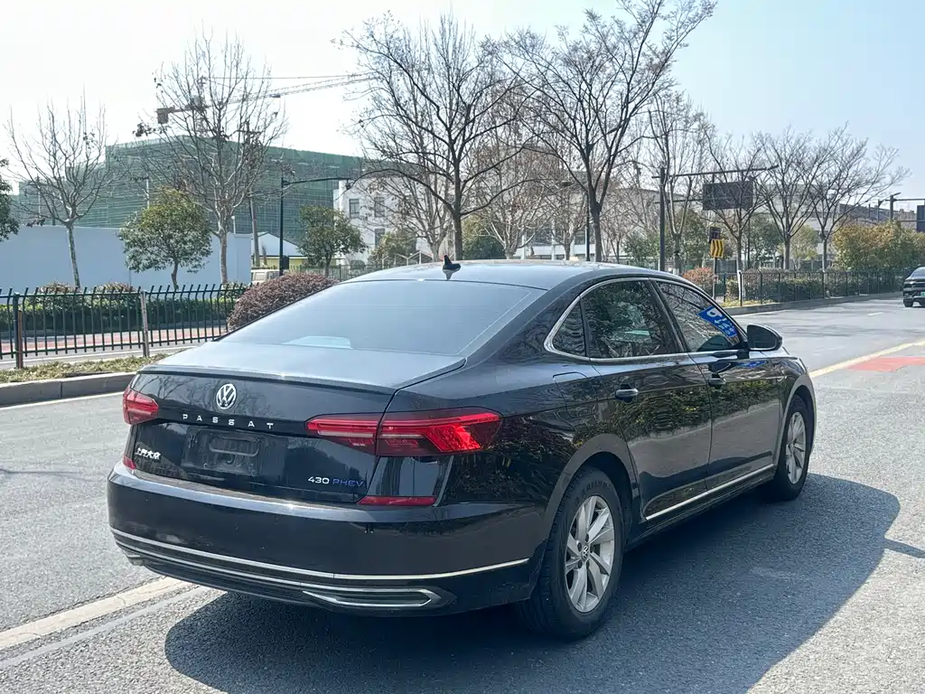 VOLKSWAGEN PASSAT NEW ENERGY