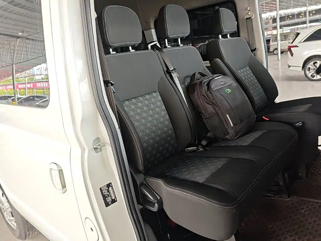 Maxus V80 — миниатюра 25