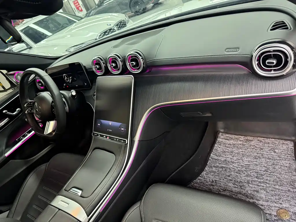 Mercedes-Benz C-Class — миниатюра 9