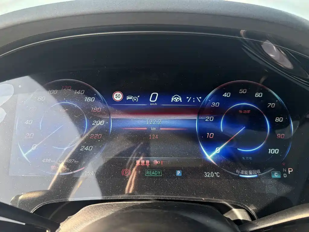 Mercedes-Benz EQS SUV — миниатюра 8